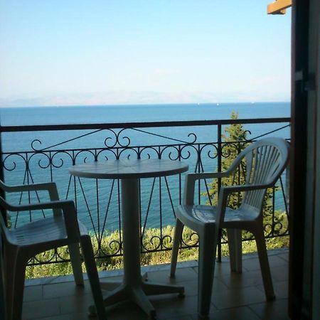 Corfu Bay Sea View Apartments 100M From The Beach Benitses  Dış mekan fotoğraf