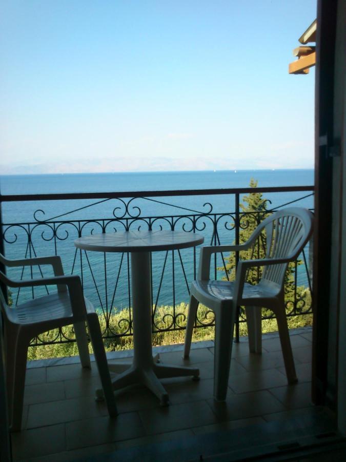 Corfu Bay Sea View Apartments 100M From The Beach Benitses  Dış mekan fotoğraf
